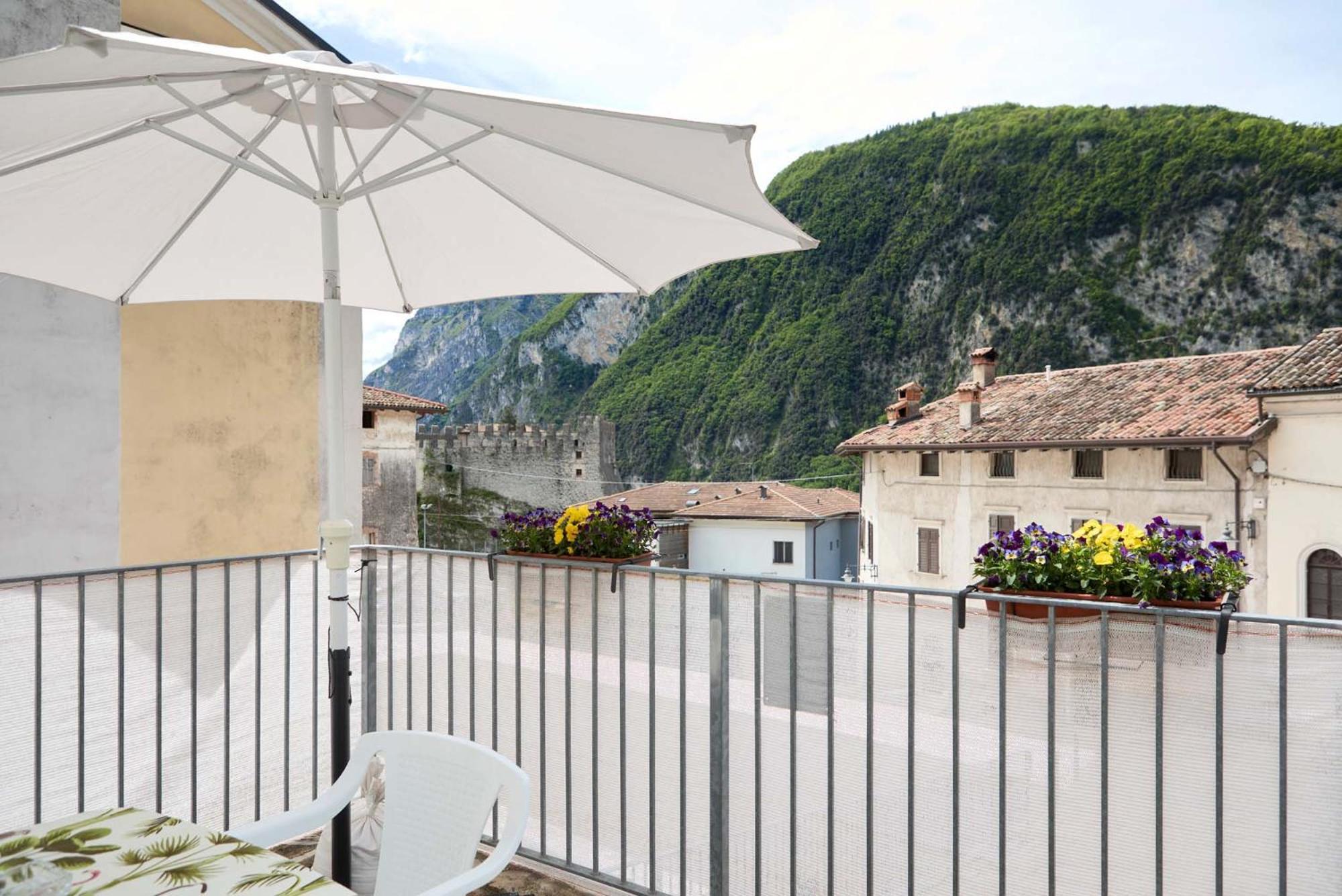Appartamento Ania Vista Castello Тенно Экстерьер фото