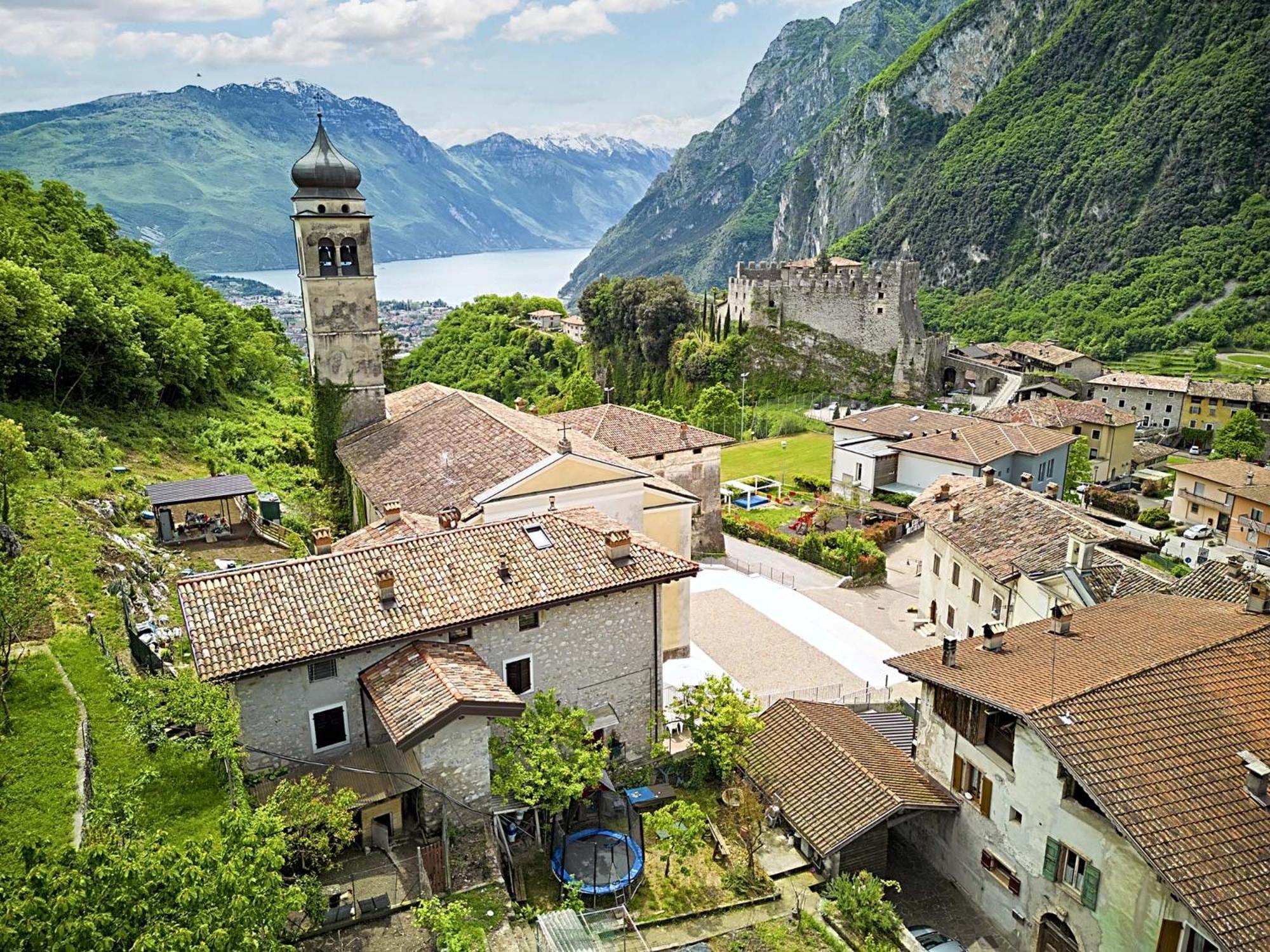Appartamento Ania Vista Castello Тенно Экстерьер фото